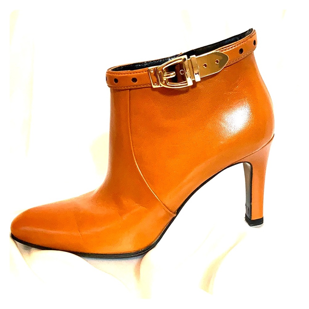 Authentic Gucci Leather Ankle Booties
